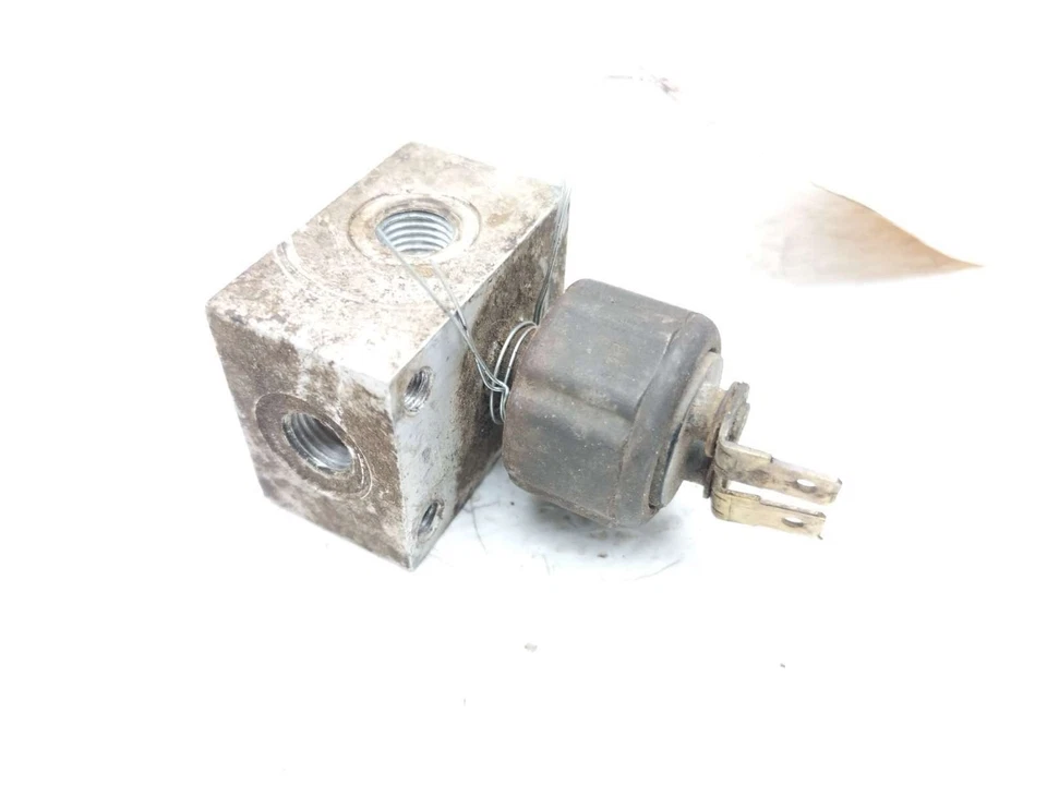 02 Polaris Scrambler 500 4X4 bloco de distribuição de linha de freio divisor de junção - Imagem 1 de 4