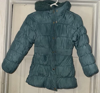 Chaqueta Juicy Couture Niñas Pequeña 7/8 Verde azulado con capucha acolchada acolchada con cinturón invierno Foto 1 de 3