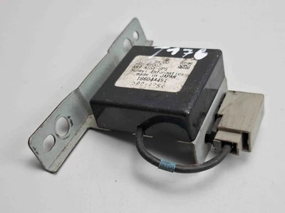 NISSAN X-TRAIL T30 Antenna Amplifier 259758H300 32548666 - Image 1 of 4