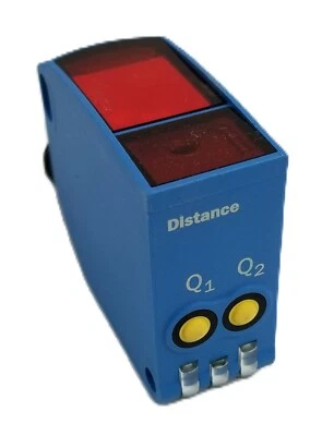 SICK 1072532 Laser Distance Proximity Sensor NPN/PNP Push Pull Laser 10-30V NEW - Image 1 of 4