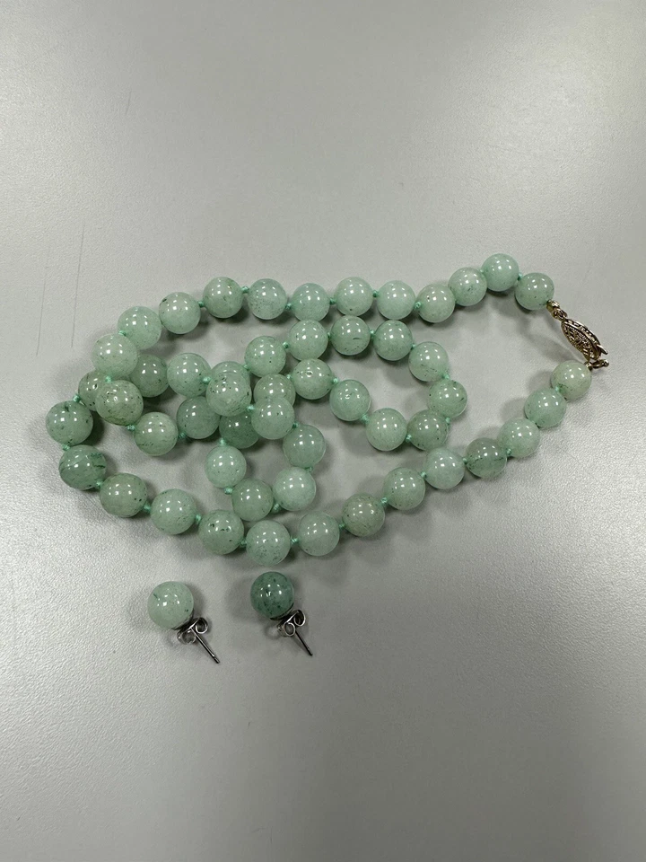 Jade/Jadeite Collar Set (earrings) - Image 1 of 2