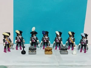 PLAYMOBIL x7 FIGURAS MOSQUETEROS CON COFRES Y MONEDAS FRANCES FLANDES REF 4678 - Picture 1 of 4