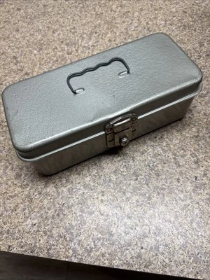 Caja de cerradura Excelsior 1964 vintage Stamford Conn caja de aparejos de metal sin llave usada en excelente estado Foto 1 de 4