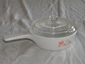 Corning Ware S81 Corelle PEACH GARLAND Pattern 1 Pint Covered Saucepan - Picture 1 of 3