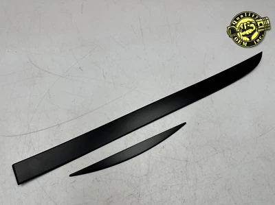 AUDI A6 ALLROAD 2020-24 puerta trasera izquierda lado del conductor molduras inferiores negro OEM Foto 1 de 4