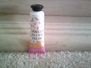 BATH & BODY WORKS "VANILLA BUTTERCREAM" HAND CREAM 1 OZ - Picture 1 of 1