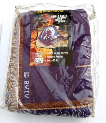 Manta tejida jacquard Gargoyles Beacon de la década de 1990 como nueva en bolsa original con cremallera Foto 1 de 4
