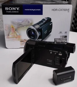 Sony Camcorder - Handycam HDR-CX 700 VE und Sony Stativ - Bild 1 von 7