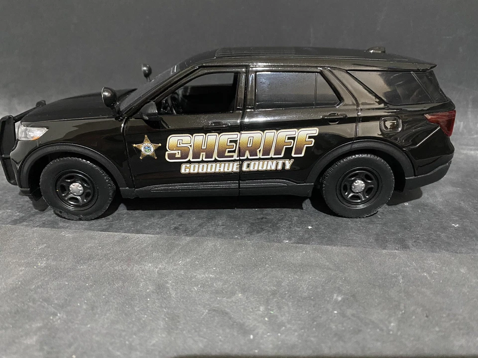 Motormax 76990BK 2022 Ford Police Interceptor Utility 1/24 Diecast Model Car