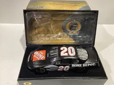 1/24 Action Tony Stewart #20 Home Depot Test Car 2005 Monte Carlo Elite - Image 1 of 2