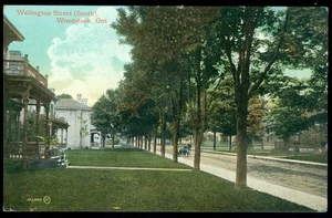 WELLINGTON ST. S. - WOODSTOCK, ONT POSTCARD - Picture 1 of 1