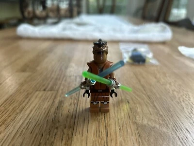 LEGO Star Wars Pong Krell Minifigure - Image 1 of 4