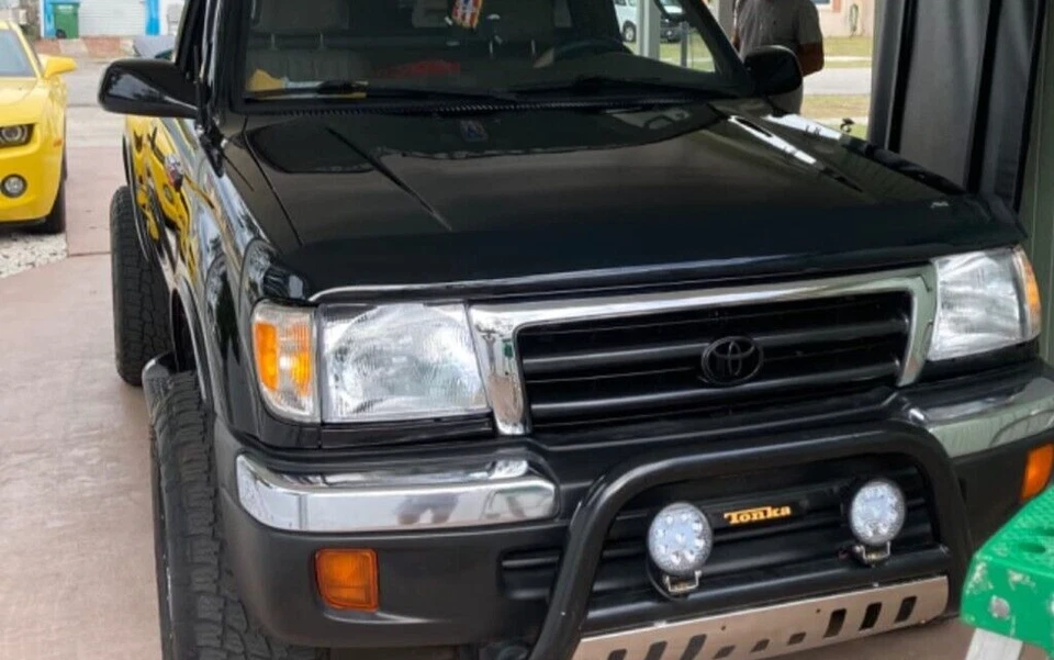 Protector de capó BugFlector II deflector protector contra insectos para Toyota Tacoma 1995-2000 Foto 1 de 4