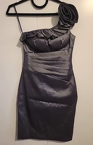 Metallic Silver One Shoulder Cocktail Dress Floral Accent Pleating Padded NWT - Picture 1 of 18
