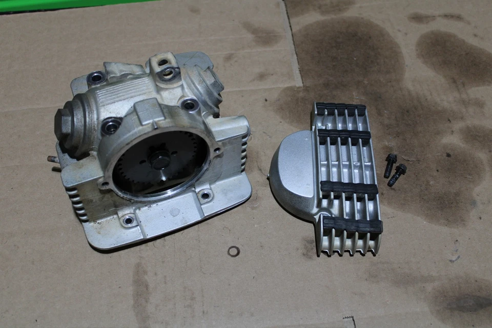 2008 YAMAHA TTR125E MOTOR MOTOR CABEÇA DE CILINDRO CONJUNTO CAM E VÁLVULAS  - Imagem 1 de 4
