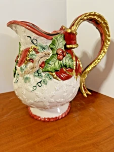 Fitz & Floyd Omnibus Christmas Bows & Holly Pitcher 1994 Sri Lanka 1 1/2" Qt - Picture 1 of 8