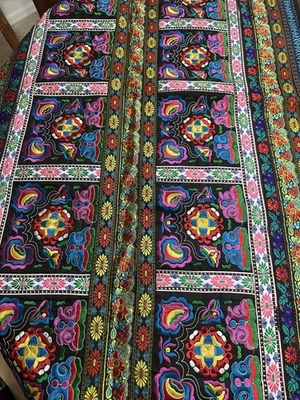 Vibrant Color Cotton/Linen Table Runner Embroidery Floral Boho Ethnic Yi India - Image 1 of 4