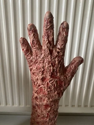 Guanto sinistro in silicone Freddy Kruger - Immagine 1 di 4