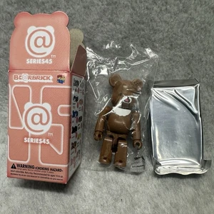 Medicom Toy Bearbrick Series 45 Cute “Rilakkuma” 100% Be@rbrick Vinyl Variant - Picture 1 of 5