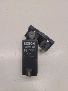 Relé de bujía VW PASSAT Variant B6 3C5 0281003038 038907281D 2.00 23932766 - Imagen 1 de 3