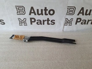 BMW E81 E87 1 Series - Boot Battery Securing Clamp Holder Bracket & Bolts - Picture 1 of 2
