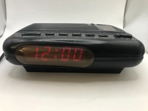 Radio reloj digital compacto AM/FM Tozai ATC-228 de colección probado - Imagen 1 de 10