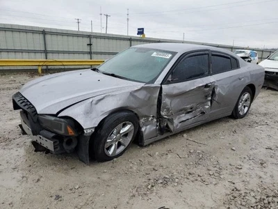 Dodge Charger 2013 Windshield Wiper Motor OEM Used 143k Miles RWD 3.6L - Image 1 of 4