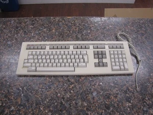 Vintage DEC Digital RFLK201CA Key Wired Terminal Computer Clicky Keyboard- HT25 - Picture 1 of 8