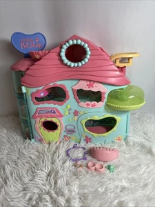 Littlest Pet Shop Juego Más Grande LPS con Llave en Mano y Puerta y Algunos Accesorios - Imagen 1 de 21