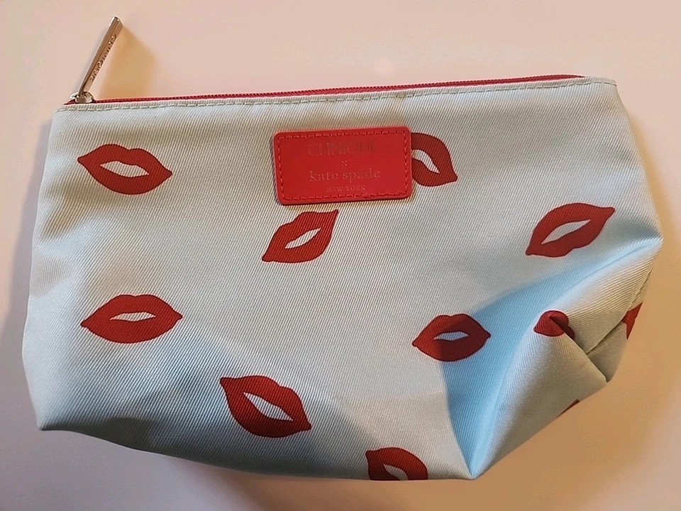 Bolsa de maquillaje Clinique x Kate Spade bolsa de cosméticos labios rojos azul claro Foto 1 de 1