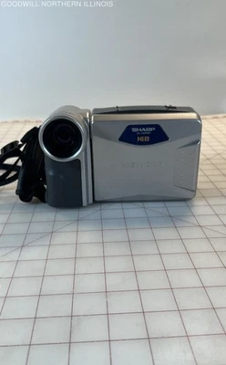Sharp VL-AH161 Hi8 Camcorder - Image 1 of 4