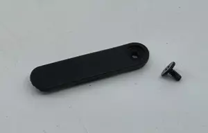 Sonim XP10 XP9900 Ricambio Porta di Ricarica Cover Flap + Vite - Foto 1 di 2
