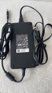 Dell Inc. 240.W AC Adapter GA240PE1-00/LA240pm160 - Picture 1 of 2