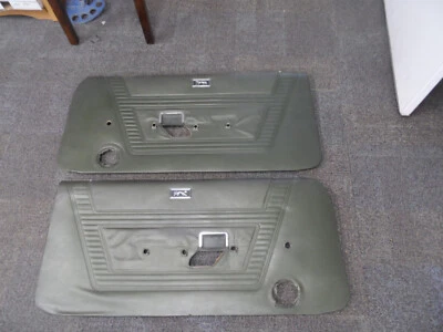 Mercury Cougar 1970 eliminador estándar conjunto de paneles de puerta delantera verde medio Foto 1 de 4