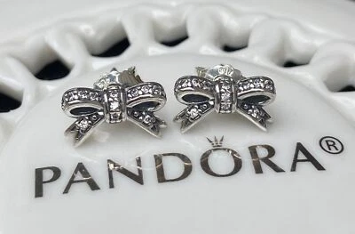 Auténticos pendientes Pandora con lazo brillante #290555CZ Foto 1 de 4