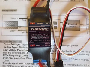 Regulador de cepillo Turnigy ESC 30A para Lipo NiMH con freno motor de cepillo cepillado - Imagen 1 de 3