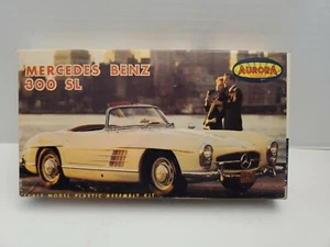 Aurora Mercedes Benz 300 SL 1/32 Model kit ***LOOK*** - Picture 1 of 10