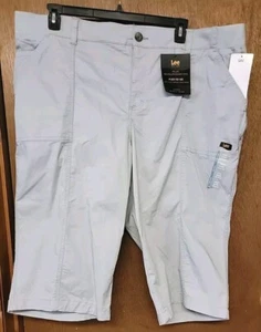 NWT Women Plus LEE Flex To Go SKIMMER SHORTS Size 24W GREY with Relaxed Fit $50 - Imagen 1 de 5