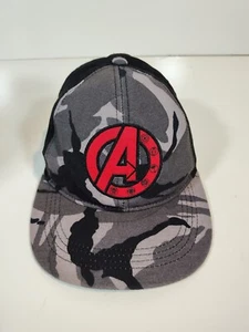 Marvel Avengers Youth Snapback Gray Camo Flatbill Hat Cap Characters Under Bill - Picture 1 of 6