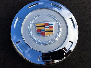 1 PCS 2007-2014 CADILLAC ESCALADE COLORED CREST 22" WHEEL CENTER CAP 9596649 - Picture 1 of 1