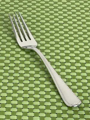 Обеденная вилка Gorham RIBBON EDGE FROSTED из нержавеющей стали 18/8 Корея столовые приборы - 8 1/8 дюйма - Изображение 1 из 4