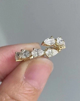 真品莫桑石 2.50 克拉梨形切割结婚戒指 14k 镀黄金银色 — 第 1/4 张图片