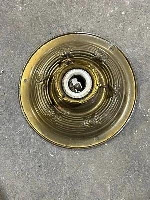 "Antiguo accesorio de techo de latón con luz única de 8""" Foto 1 de 4