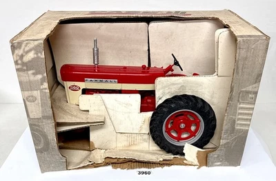 Rare - 1/8 Scale Farmall 560 Tractor - Huge Die-Cast By Ertl - DUSTY - Image 1 of 4