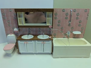Vintage Lundby 1970 Puppenhaus Badezimmer Set rosa gefliest Badewanne Waschtisch WC - Bild 1 von 5