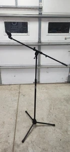 On-Stage MS7701B Euro Boom Microphone Stand with Boom Arm Includes Mic Clip - Picture 1 of 3