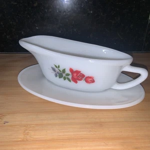 Vintage Glass JAJ Pyrex June Rose Pattern Red Gravy / Sauce Boat & Saucer - Picture 1 of 9