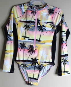 New Wonder Nation Tropical RashGuard 1 pc Girls Long Sleeve UPF 50+ Medium (7/8) - Picture 1 of 4