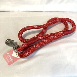 Top Paw Braided Red/Pink Rope Leash 4 ft Long Valentine Themed Bright Red & Pink - Picture 1 of 7