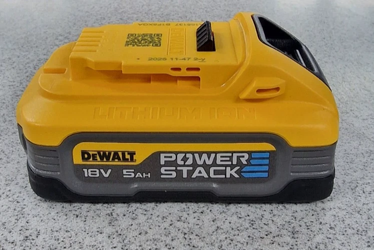 Genuine Dewalt DCBP518 18V XR Powerstack 5ah Battery